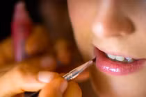  10 nguyên tắc dùng son an toàn