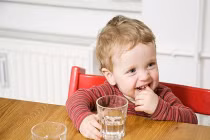 Nguyên tắc vàng khi bổ sung dinh dưỡng cho bé mùa hè