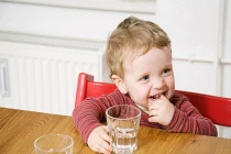 Nguyên tắc vàng khi bổ sung dinh dưỡng cho bé mùa hè