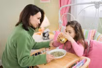 Trẻ bị sởi phải kiêng kị thế nào?