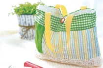 Sản phẩm chăm sóc da nên mang theo người ngày hè