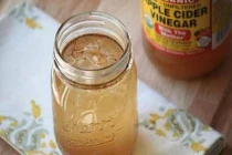 Làm đẹp toàn thân mùa hè với giấm táo