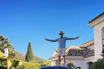 Phát hoảng nhìn con đại gia khoe của "bá đạo"