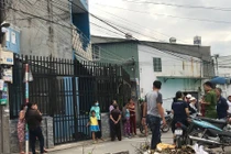 Con gái hoảng hồn phát hiện bố mẹ nằm gục trên vũng máu