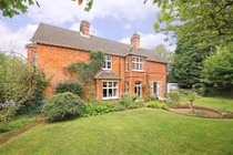 Ngắm nhà của nữ diễn viên huyền thoại Elizabeth Taylor