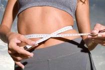 Ăn gì để có vòng eo "con kiến"?