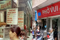 Những quán phở "sung sướng" ở Hà Nội 