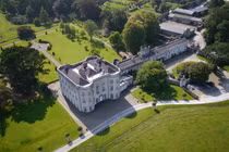 Ngắm lâu đài quyến rũ 700 năm tuổi tại Ireland