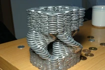 Kinh ngạc xem nghệ thuật xếp hình bằng đồng xu siêu đẳng