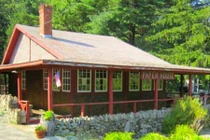 Ngôi nhà kỳ lạ làm từ giấy báo trăm năm không mục nát