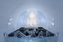 Ngắm khách sạn băng 5 tỷ sắp sập tan