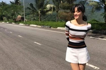 Hạ Vi lại đăng tải trạng thái đầy ẩn ý 