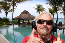 Thú “sắm đảo” nhẹ tênh của các tỷ phú trên thế giới