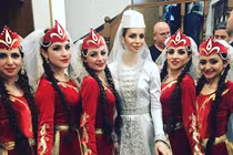 Choáng váng đám cưới triệu đô xa xỉ của con trai tỷ phú Nga 