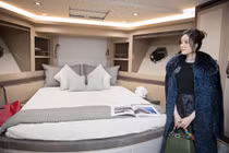 Có gì bên trong du thuyền triệu USD của Lý Nhã Kỳ?