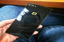 Rò rỉ ảnh thực tế của Bphone Gold 2017