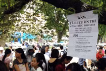 Đua nhau kiếm tiền từ cuộc thi vào Cục Thuế Hà Nội