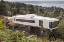 Yên bình nhà trên đồi ngập nắng và cực nhiều cây xanh