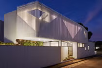 Ngắm biệt thự trắng hiện đại đẹp miên man