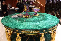 Sốc những lần đại gia Việt dốc tiền mua nội thất khủng