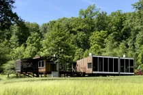 Bên trong ngôi nhà nhìn bình thường nhưng có giá triệu đô