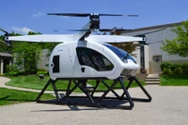 Cận cảnh máy bay cá nhân dị thường vừa ra mắt