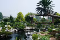 Những biệt thự sân vườn triệu đô xanh mướt của sao Việt