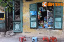 Cửa hàng “mini”, giá thuê siêu đắt chốn Hà thành