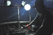 Nghề câu mực đêm gian nan ở vùng biển Quảng Trị 