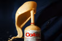 10 lời đồn khách tin sái cổ về Coca - Cola