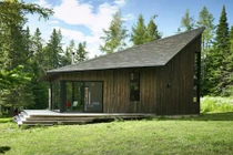 Nhà vườn 2 tầng bằng gỗ siêu chất giữa rừng thông