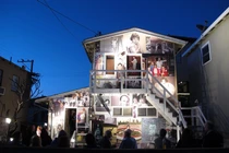 Ngôi nhà được bao bọc bởi ký ức của một gia đình