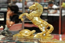 Đá đại gia đua nhau đọ độ khủng