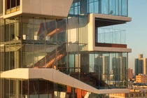 Tòa nhà kỳ cục ở ngoài nhìn thấy bên trong rõ mồn một ở Mỹ