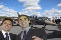 Dân nhà giàu bạo tay chi tiền... tậu đồ chả giống ai