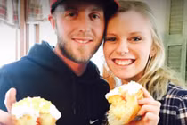 Chồng đưa vợ đi siêu âm thì không tin nổi vào hình ảnh mình nhìn thấy