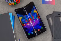 "Soi" 3 smartphone màn gập nổi bật, đắt đỏ nhất 2019