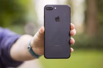 Bất ngờ iPhone 7 Plus cũ giảm sâu, còn hơn 5 triệu