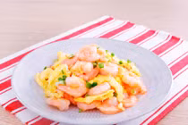 Món tôm xào trứng lạ miệng đãi cả nhà