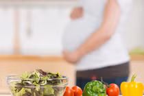 Mẹ bổ sung thừa vitamin A có thể sinh con dị tật