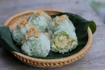 Tranh thủ tự làm bánh khúc kẻo hết mùa 