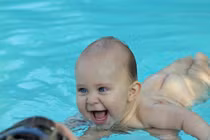 Bí quyết giúp trẻ không sợ nước 