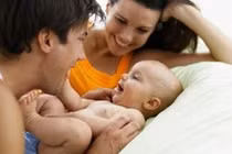 Có chửa với bồ, chồng chấp nhận nuôi con hoang