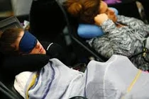 9 loại đồ ăn giúp bạn không bị say máy bay