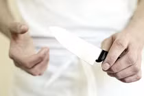 Những ca tự mổ xẻ cơ thể mình rùng rợn nhất thế giới