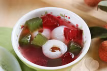 Cách làm chè vải thạch dừa ngon mát đơn giản