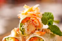 Phở cuốn ghẹ - hương vị biển cho ngày đầu tuần hứng khởi