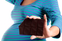 Vì sao mẹ bầu nên ăn sô cô la đen?