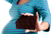 Vì sao mẹ bầu nên ăn sô cô la đen?