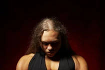 Choáng với vẻ đẹp cơ bắp của nữ VĐV cử tạ Nga